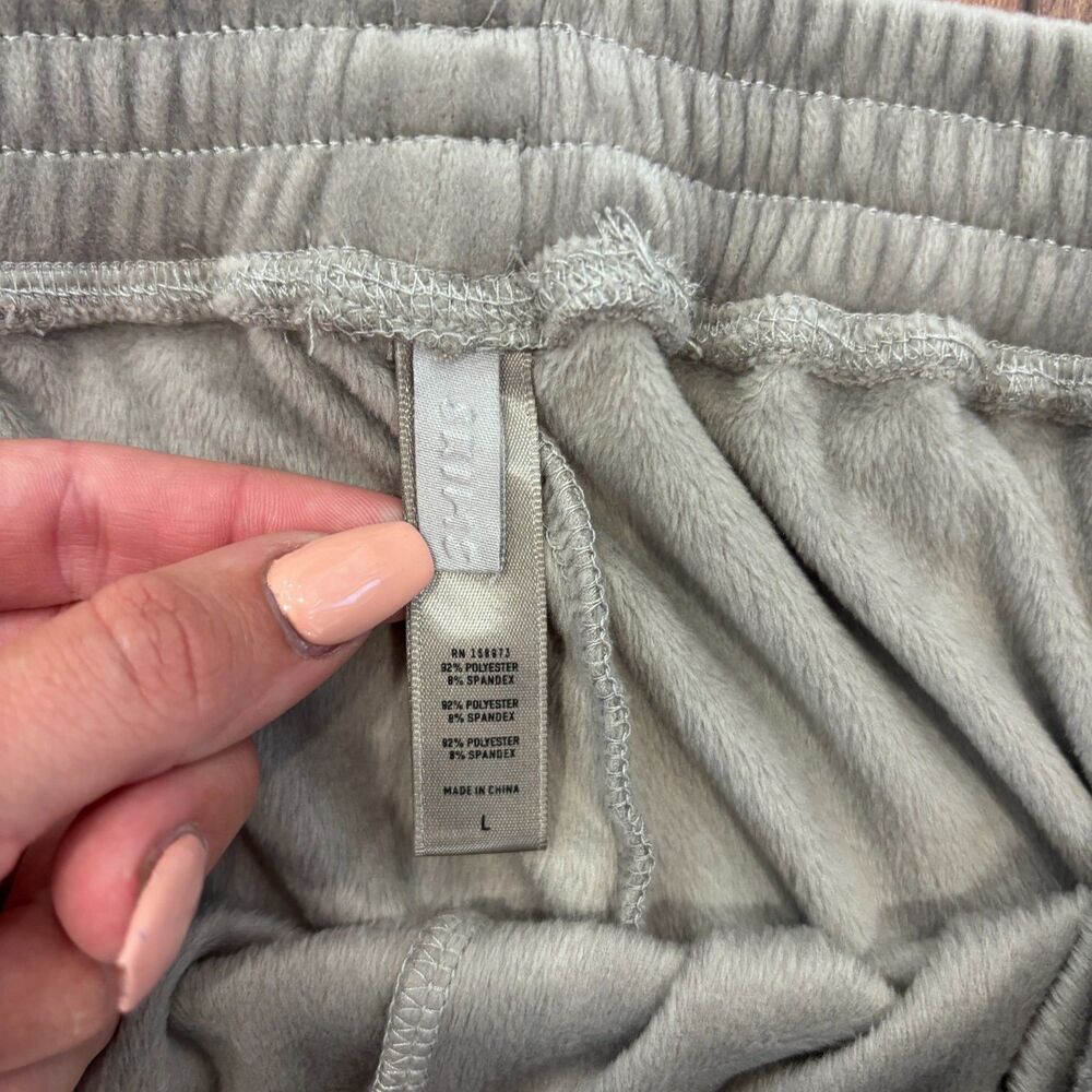 SKIMS Maternity Velour Wide Leg Lounge Pants Gray Soft Cozy Pregnant Women Large - Picture 3 of 8